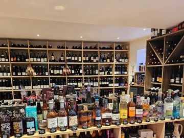 Ho Ho Ho ! La Cave est ouverte ce Lundi 23 Décembre de 09h30 à 19h30 en continu. 🎅

Nos lutins seront ravis de vous conseiller pour accorder vos menus de...