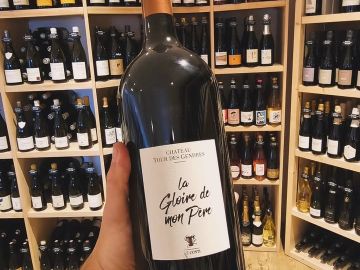 J-4 pour la Fête des Pères, nous vous proposons un large choix d'idées cadeaux et de nouveautés pour combler votre PAPA : Coffrets de vins, assortiments de...